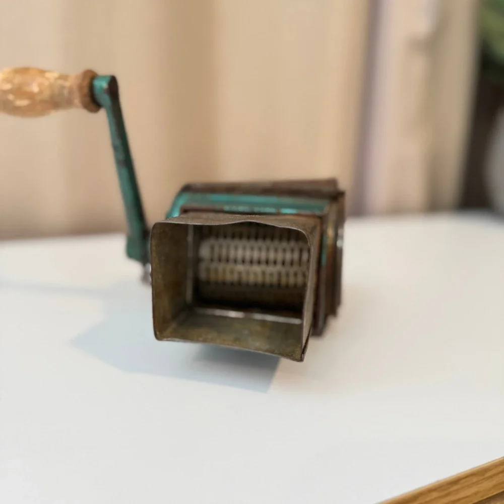 Vintage‎ Porkert Hand Crank Rotary Grater Teal Green Cast Iron Czechoslovakia